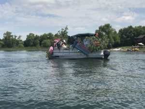 Maple Lake boat parade